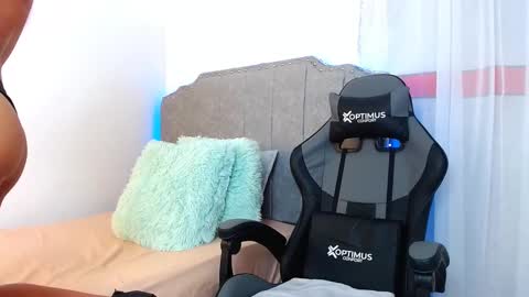  Giovanna  online show from 26, 1, 2025