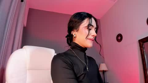 Snapshot of giovanna_oliveira chatting on 5, 3, 2026 Giovanna online show from 5, 3, 2026