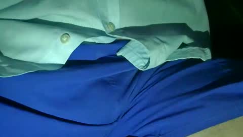 Snapshot of giovannyca chatting on 12, 10, 2025 GuidoGiovan online show from 12, 10, 2025