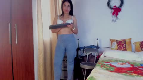 Girasol Walton online show from 9, 12, 2024