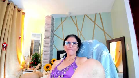Girasol Walton online show from 26, 12, 2024