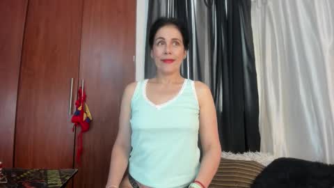 Girasol Walton online show from 15, 2, 2026