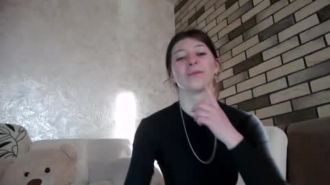 girl_cute007 online show from 22, 4, 2026