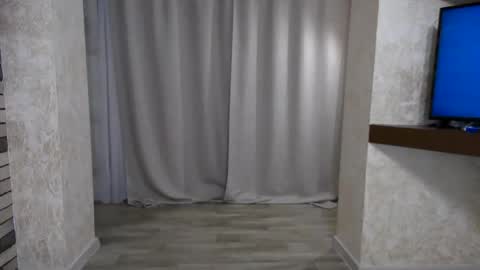 girl_cute007 online show from 7, 5, 2026