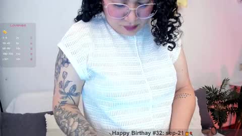 girl_inline online show from 19, 9, 2025