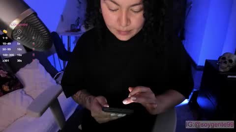 girl_inline online show from 7, 10, 2025