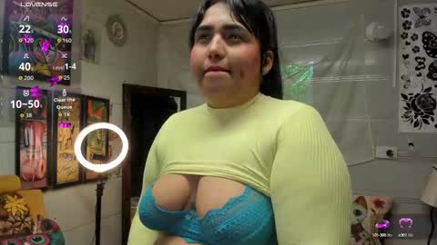 Snapshot of girl_luna_ chatting on 19, 9, 2025 girl_luna_ online show from 19, 9, 2025