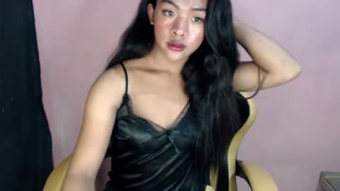 queen ronna online show from 6, 1, 2025