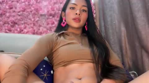 Snapshot of girlcock_dominantfucker chatting on 16, 9, 2025 queen ronna online show from 16, 9, 2025