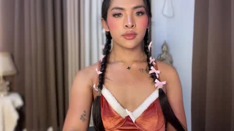 queen ronna online show from 6, 3, 2026