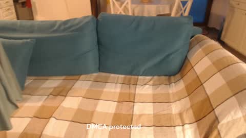 Girlfriend online show from 2, 2, 2025