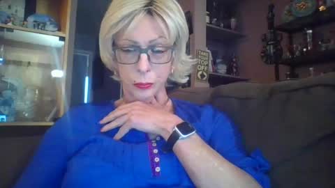Girlinrock online show from 8, 5, 2026