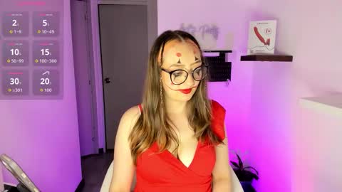 Snapshot of girlsativa chatting on 29, 10, 2025 Maze    Thumbs up online show from 29, 10, 2025