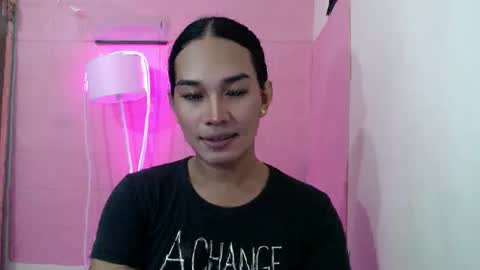 Snapshot of girlthatuneedxxx chatting on 2, 2, 2025 Rhaine online show from 2, 2, 2025