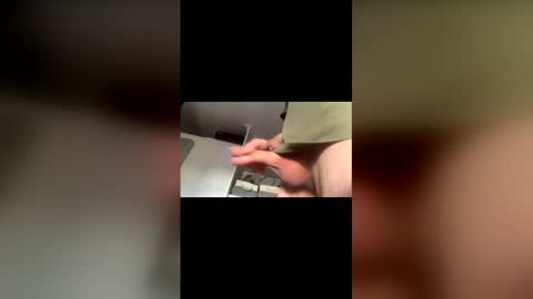 Snapshot of girthycock36 chatting on 18, 3, 2026 girthycock36 online show from 18, 3, 2026