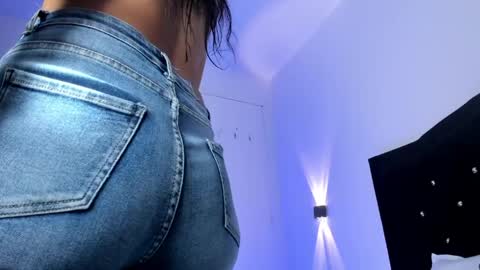 Gisell online show from 7, 4, 2026