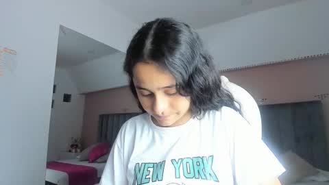 Snapshot of giselle_roldan chatting on 26, 9, 2025 GISELLE ROLDAN online show from 26, 9, 2025