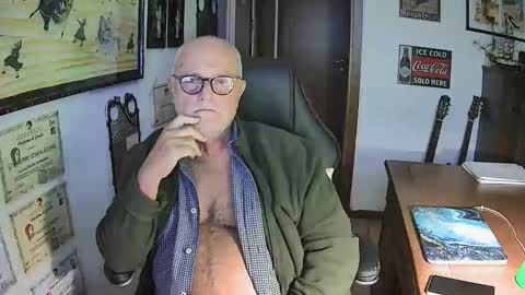 Snapshot of giutomma930394 chatting on 1, 11, 2025 giutomma930394 online show from 1, 11, 2025