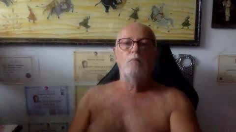 giutomma930394 online show from 1, 7, 2026