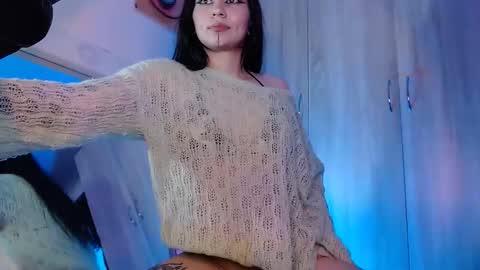 Snapshot of give_me_orgasms chatting on 17, 9, 2025 Nice to meet you my name is Heyli  online show from 17, 9, 2025