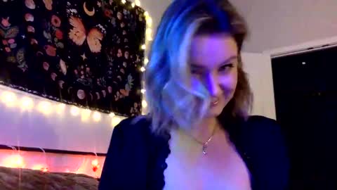givemesweetdreams online show from 27, 12, 2024
