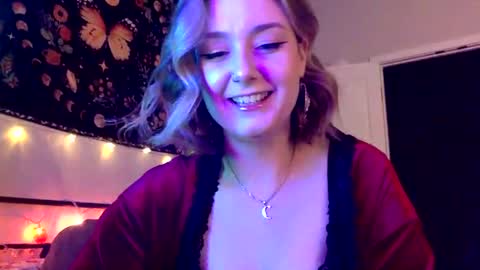 givemesweetdreams online show from 4, 3, 2025