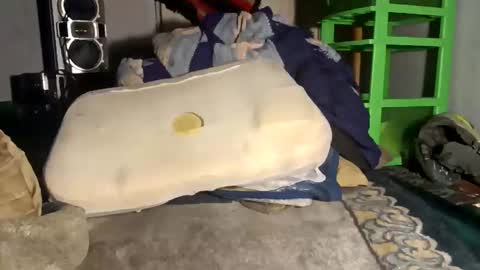 Snapshot of givr6inches chatting on 21, 9, 2025 e-Bizl online show from 21, 9, 2025