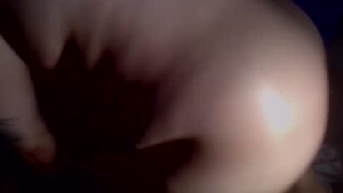 Snapshot of givr6inches chatting on 22, 10, 2025 e-Bizl online show from 22, 10, 2025