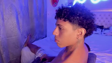 Snapshot of glader_guy chatting on 17, 10, 2025 only for you bby online show from 17, 10, 2025