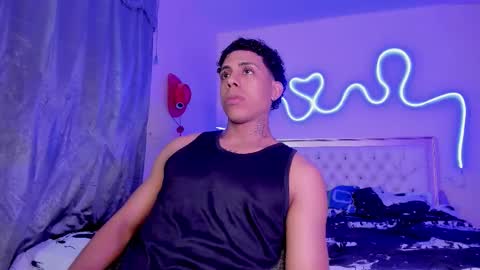 Snapshot of glader_guy chatting on 16, 11, 2025 only for you bby online show from 16, 11, 2025