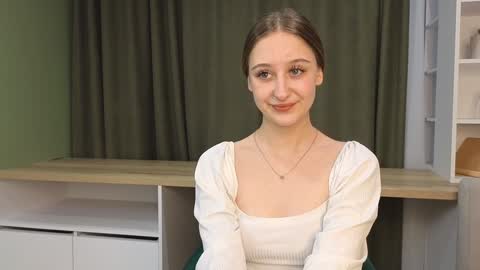 Snapshot of gladysacreman chatting on 23, 1, 2025 Michelle online show from 23, 1, 2025