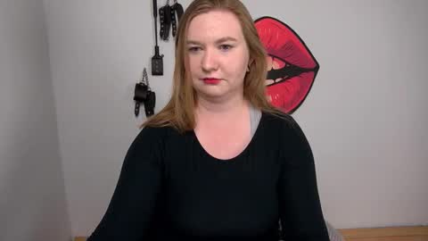 Snapshot of glamorousnikki chatting on 20, 10, 2025 Nikki online show from 20, 10, 2025