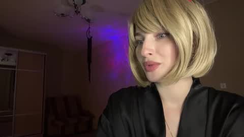Snapshot of glamour_rogue chatting on 5, 12, 2025 glamour_rogue online show from 5, 12, 2025
