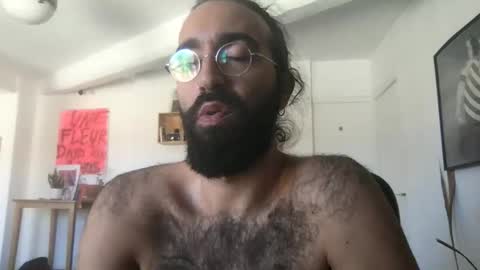 Snapshot of glazeeeeeeeeeee chatting on 5, 10, 2025 glazeeeeeeeeeee online show from 5, 10, 2025