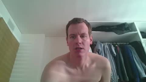 Snapshot of glen_1987 chatting on 15, 1, 2026 Mike 1987 online show from 15, 1, 2026