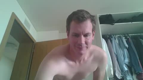 Snapshot of glen_1987 chatting on 23, 3, 2026 Mike 1987 online show from 23, 3, 2026