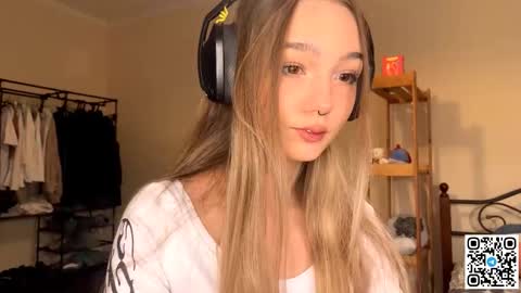 Snapshot of glennbloebaum chatting on 30, 11, 2025 Catalina online show from 30, 11, 2025