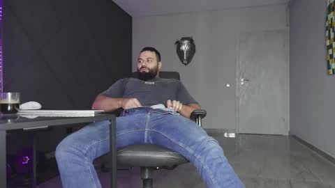 Matthew .. for short call me Matt online show from 4, 12, 2025