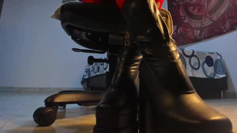 NYX online show from 8, 11, 2025