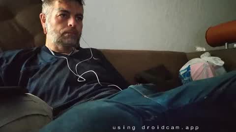 Snapshot of glitchcraft chatting on 2, 2, 2025 GlitchcrafT online show from 2, 2, 2025