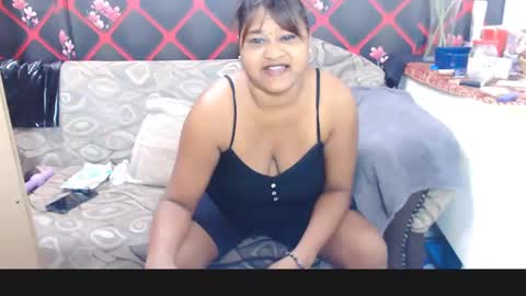 glitter candy online show from 12, 1, 2025