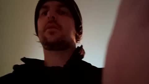 Snapshot of glitterindustries chatting on 7, 1, 2026 Mr Glitter online show from 7, 1, 2026