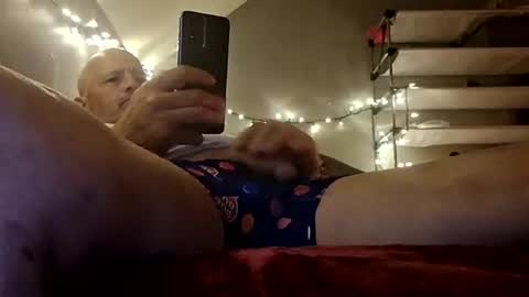 Snapshot of glizzy4u chatting on 22, 10, 2025 glizzy4u online show from 22, 10, 2025