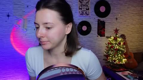 Snapshot of glo_lo chatting on 24, 1, 2025 Bye everybody Ill be online Monday December 2nd Saturday and Sunday off online show from 24, 1, 2025