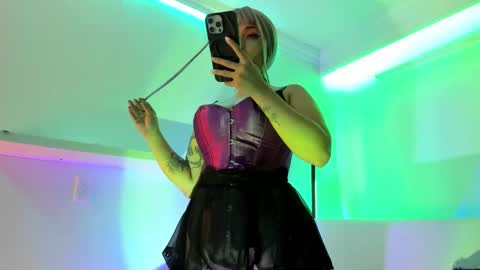Snapshot of gloomydoll chatting on 12, 2, 2025 Mimi online show from 12, 2, 2025