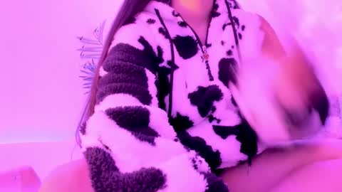 Mimi online show from 11, 10, 2025