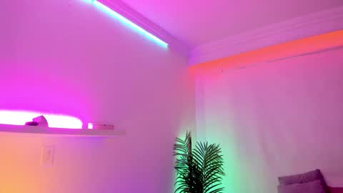 Mimi online show from 19, 11, 2025