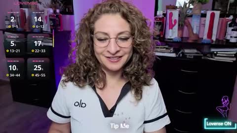 gloriacrespo online show from 2, 10, 2025