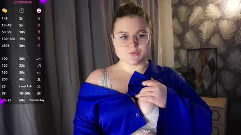 Hello  Our names is Molly and Mia  We will give you unforgettable emotions you will feel our love online show from 19, 12, 2025