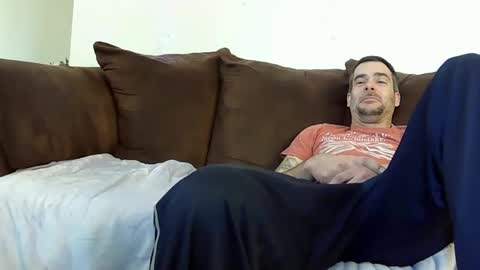 Snapshot of gloryummy chatting on 5, 1, 2025 Gloryummy online show from 5, 1, 2025